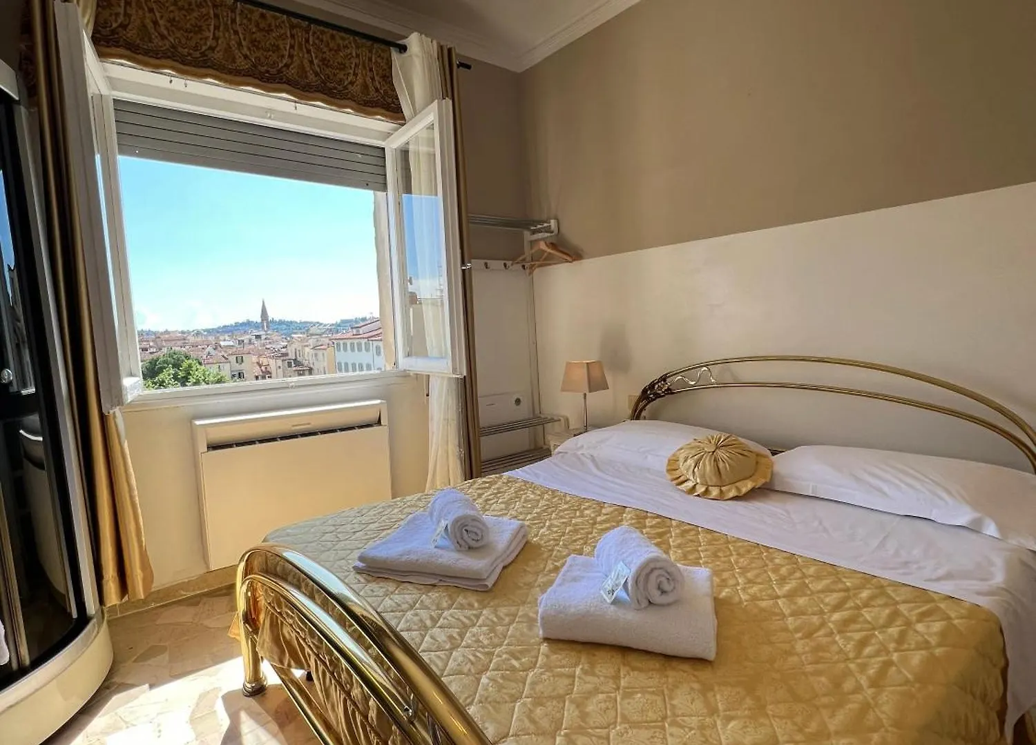 Souvenir Maya Florenz 5*,  Italien