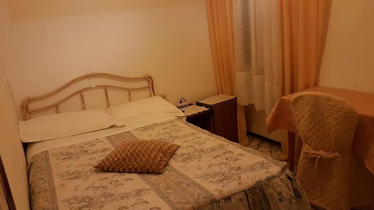 *****  Souvenir Maya Hotel Florence Italy