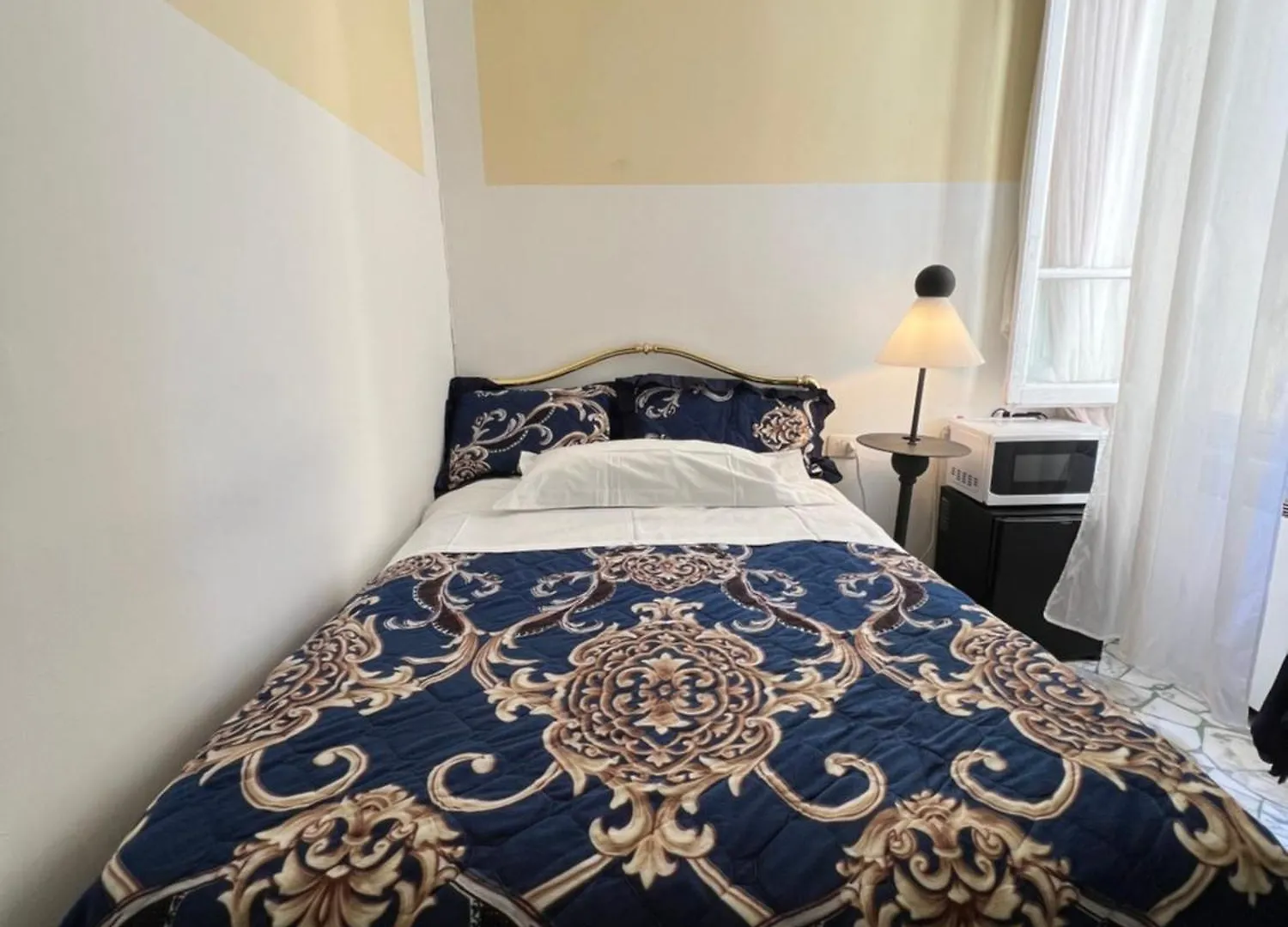 Souvenir Maya Florencie Hotel